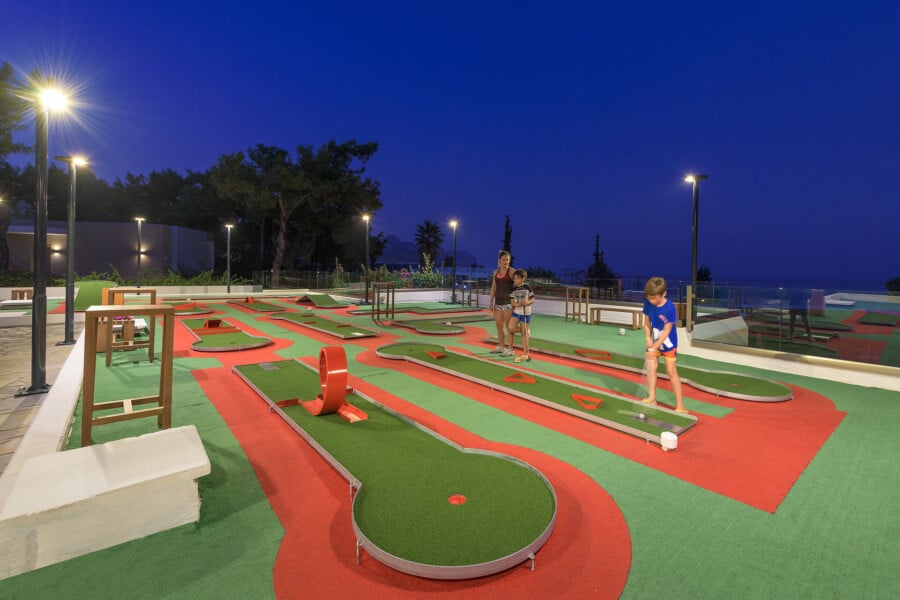 Mini Golf Court