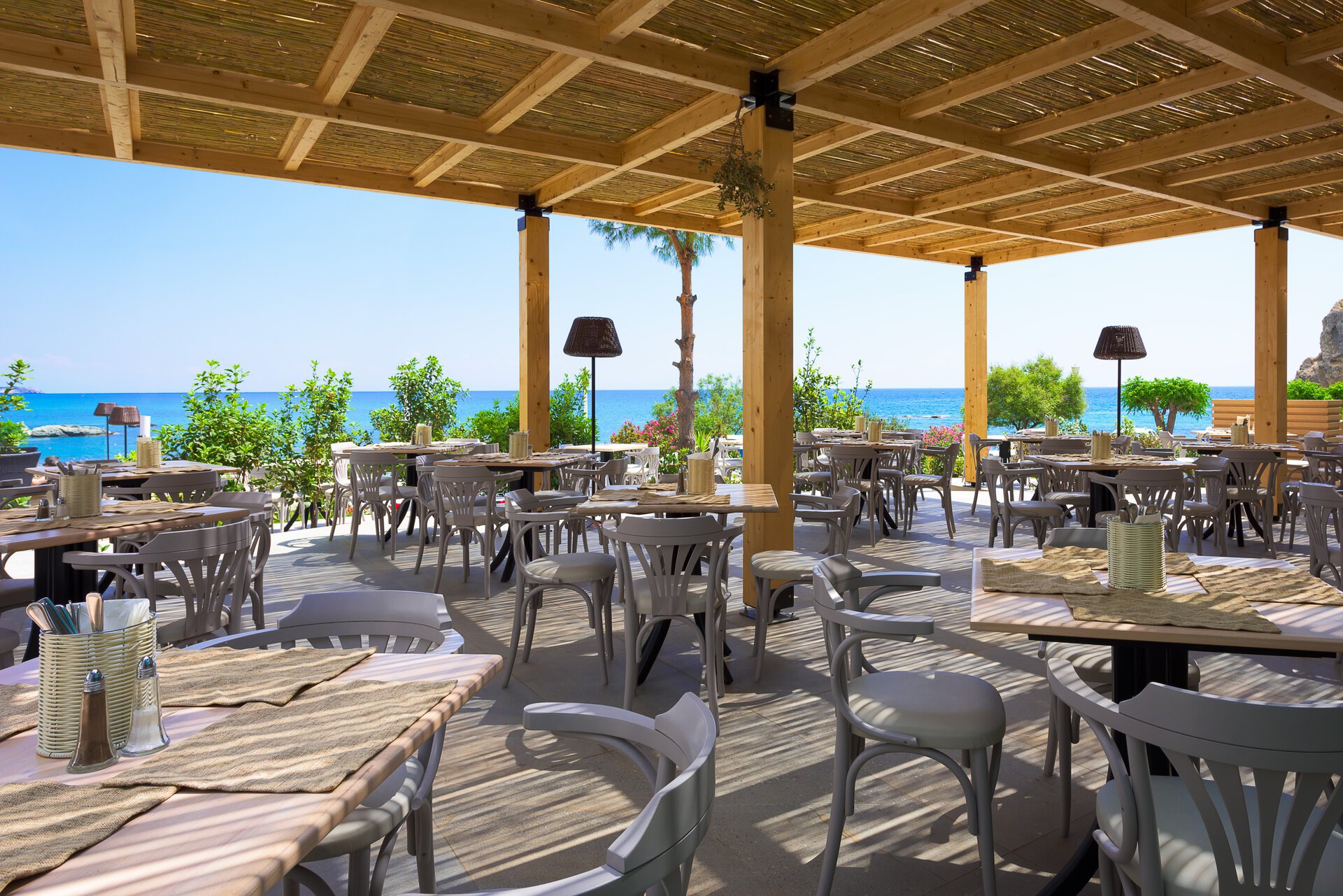 Thalassa_Main_Restaurant_Terrace_3