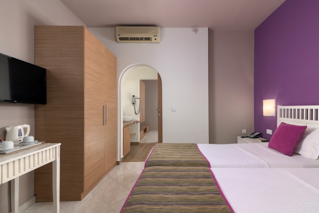Aeolos Family Rooms